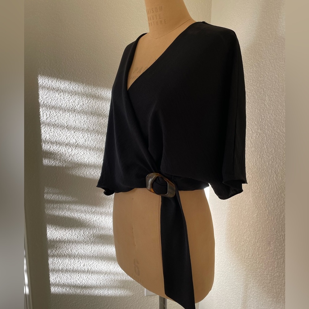Topshop 3/4 Sleeve Black Wrap Top with Tortoise Shell Loop Buckle Size US10